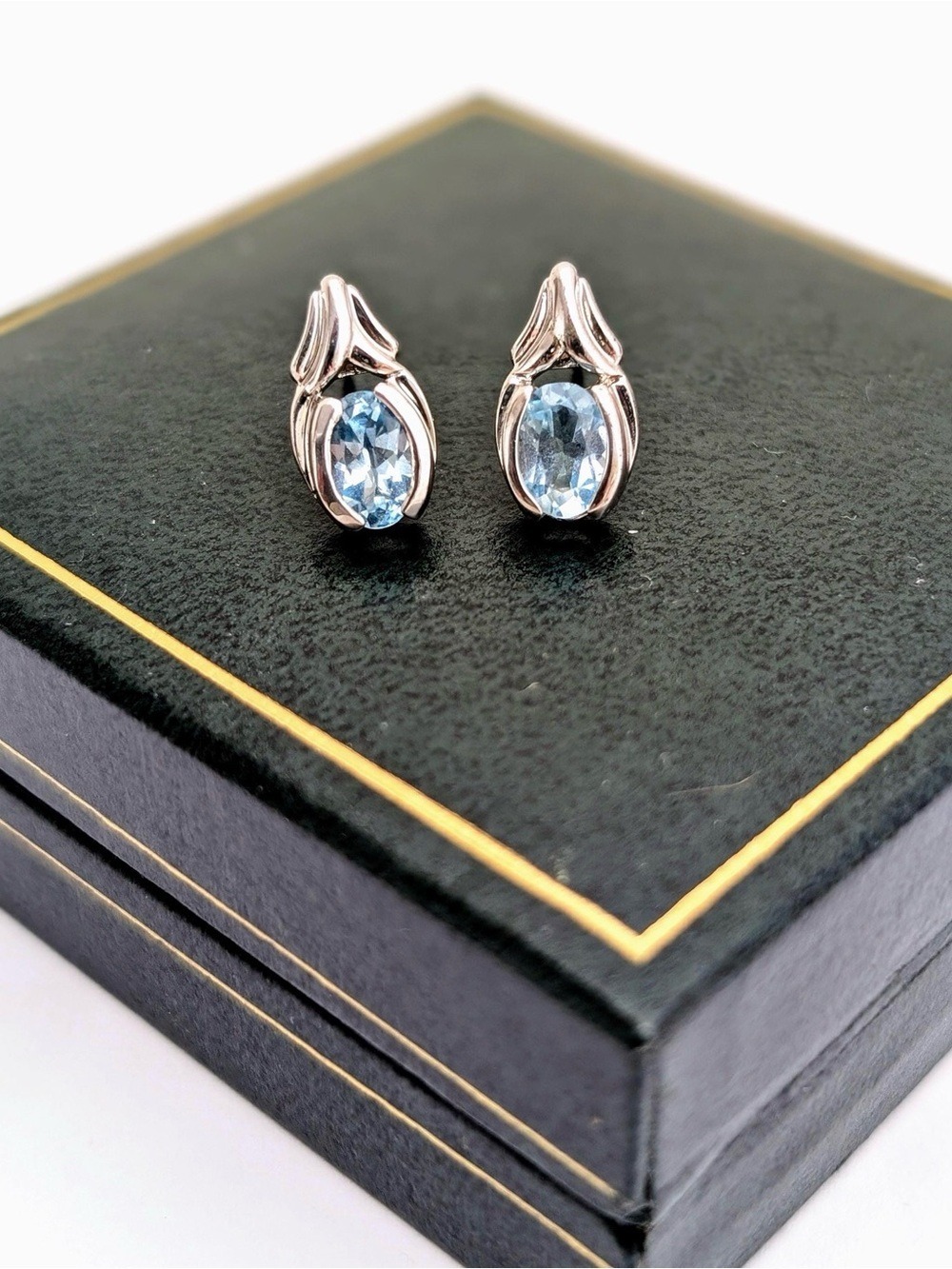 Sterling Silver Blue Topaz Oval Stud Earrings 2527